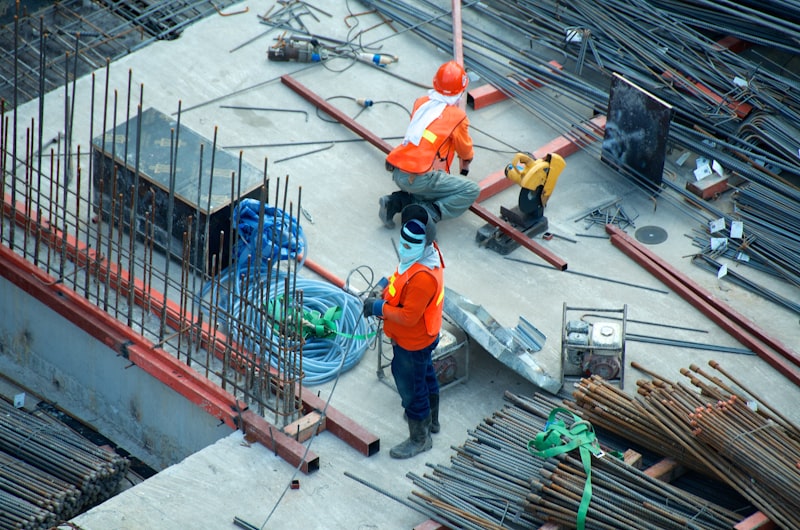 Equipo de trabajo de Forteza CR en un sitio de construcción